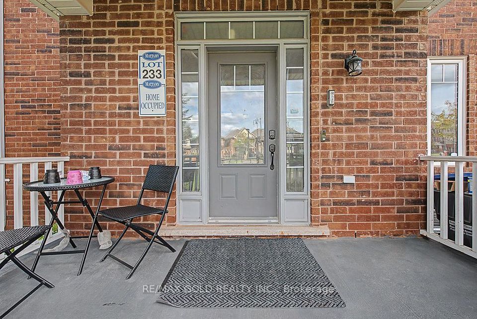 24 Haverty Trail, Brampton, ON L7A 0S2 4