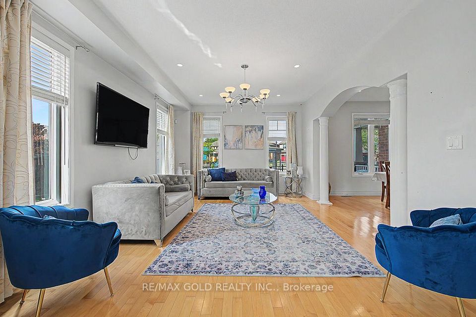 24 Haverty Trail, Brampton, ON L7A 0S2 19