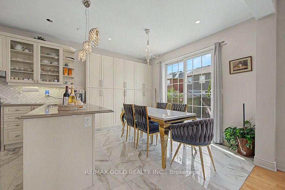 24 Haverty Trail, Brampton, ON L7A 0S2 15
