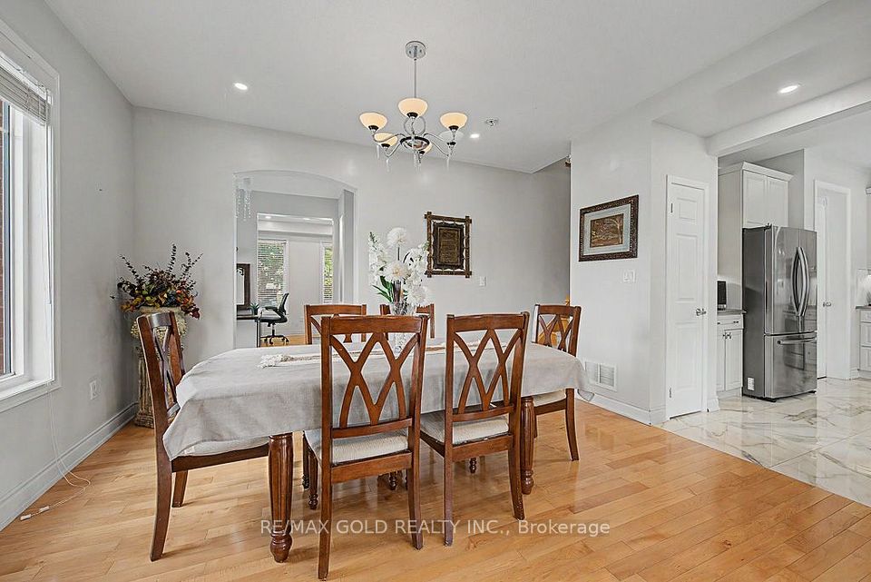 24 Haverty Trail, Brampton, ON L7A 0S2 20