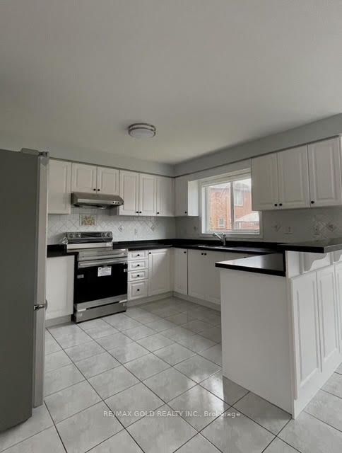 25 Giza Crescent Upper, Brampton, ON L6R 2R2 8
