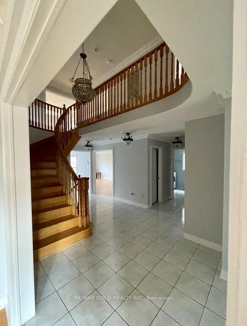 25 Giza Crescent Upper, Brampton, ON L6R 2R2 13