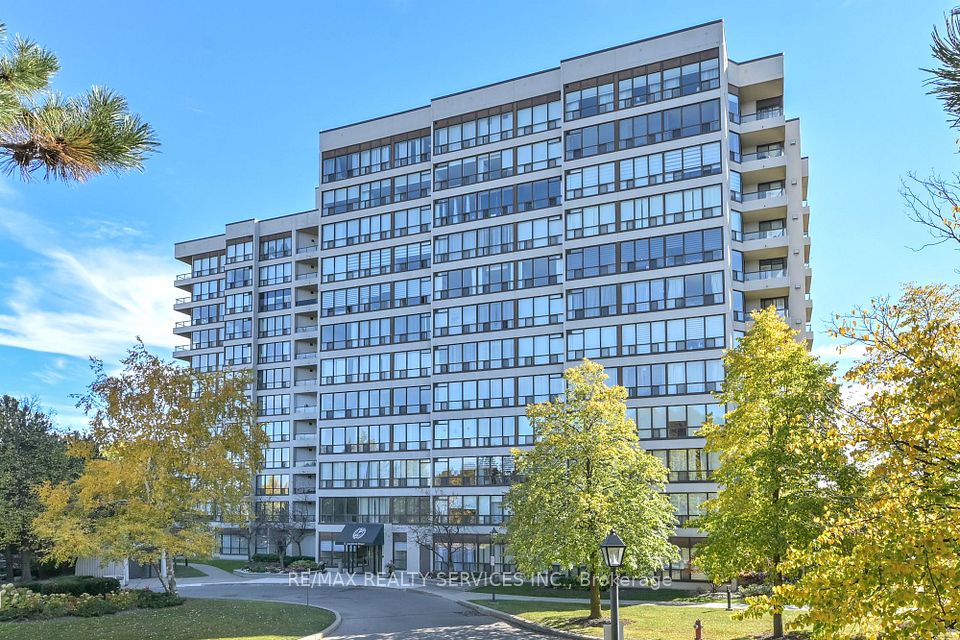 Condo Apartment at 12 Laurelcrest Street 104, Brampton, ON L6S 5Y4