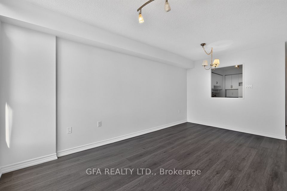 1110 Walden Circle 612, Mississauga, ON L5J 4R3 24