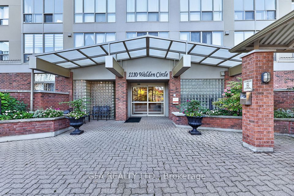 1110 Walden Circle 612, Mississauga, ON L5J 4R3 5