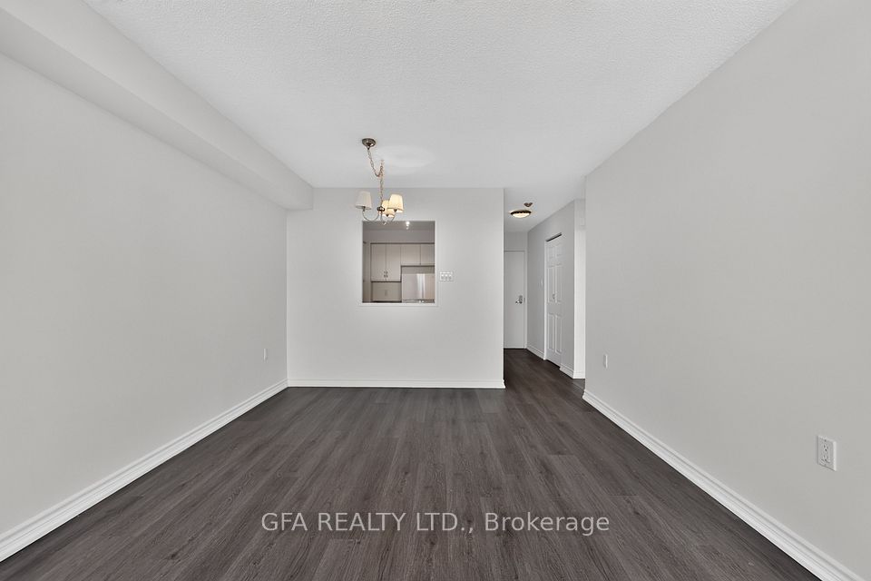 1110 Walden Circle 612, Mississauga, ON L5J 4R3 23