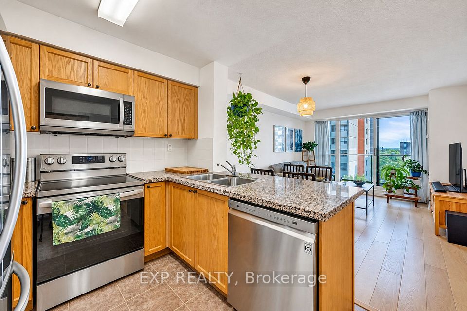Condo Apartment at 5 Michael Power Place 709, Toronto, ON M9A 0A3