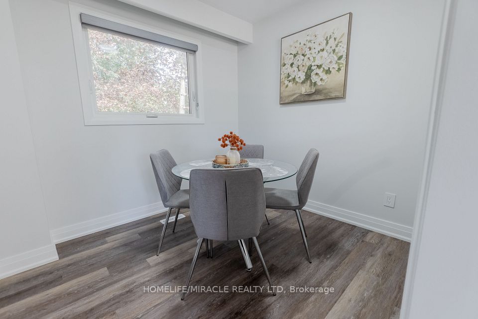 2581 Windjammer Road, Mississauga, ON L5L 1H7 7