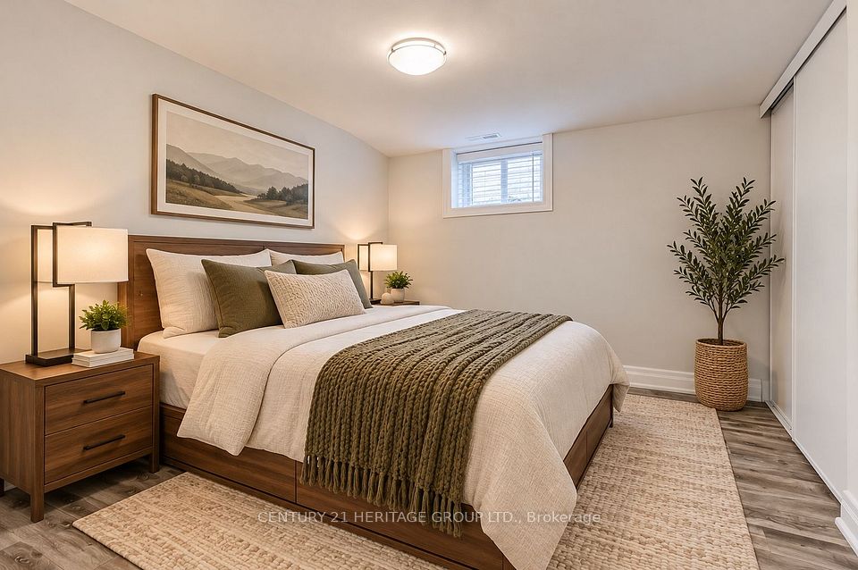 48 Stephen Drive, Toronto, ON M8Y 3M6 10