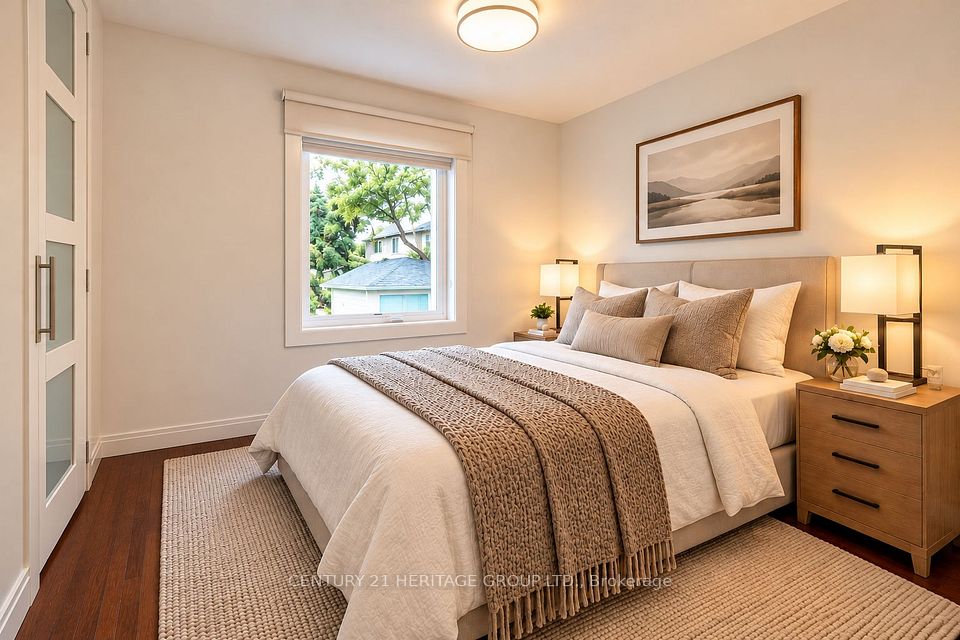 48 Stephen Drive, Toronto, ON M8Y 3M6 15