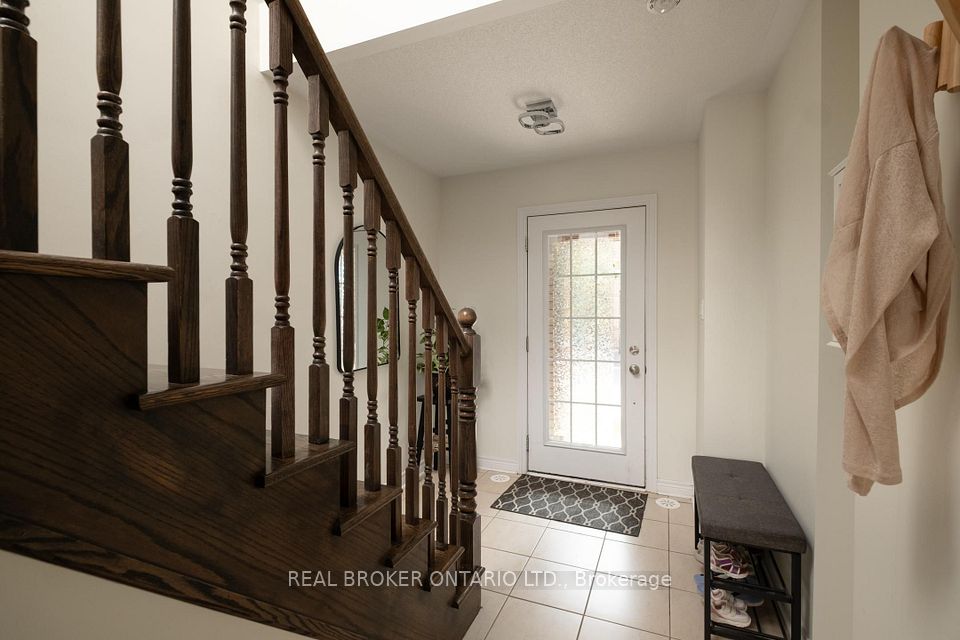 2280 Baronwood Drive 81, Oakville, ON L6M 0K4 3