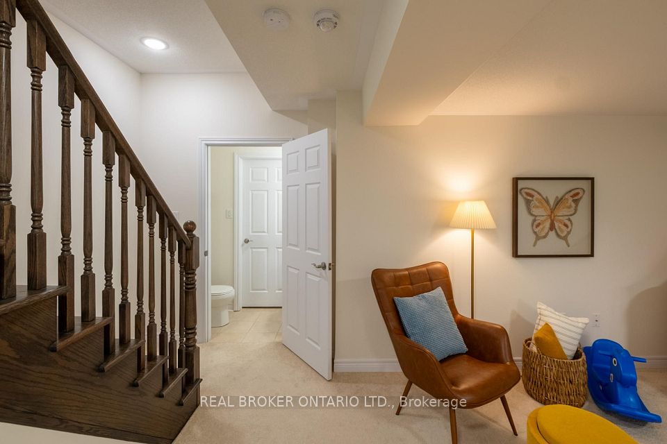 2280 Baronwood Drive 81, Oakville, ON L6M 0K4 23