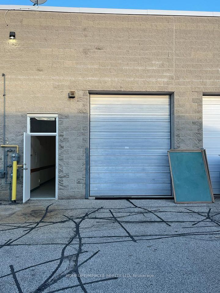 259 Traders Boulevard E 6, Mississauga, ON L4Z 2E5 7