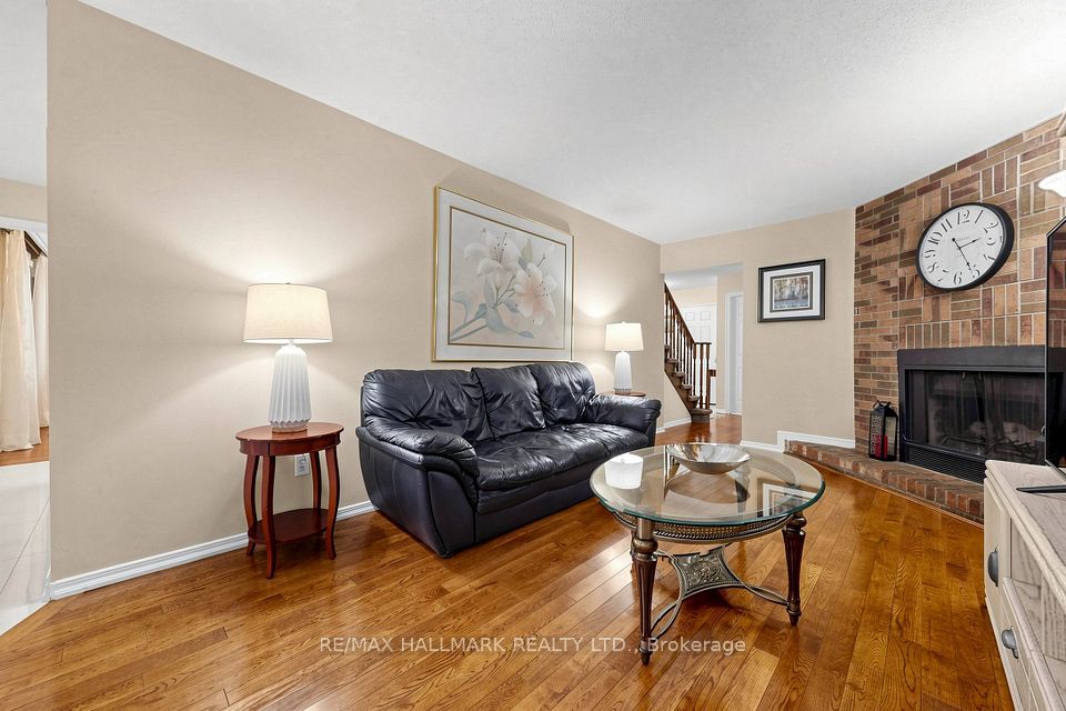 4478 Mayflower Drive, Mississauga, ON L5R 1S6 9