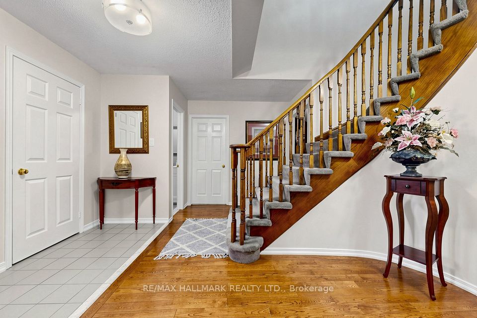 4478 Mayflower Drive, Mississauga, ON L5R 1S6 18