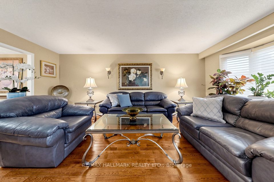 4478 Mayflower Drive, Mississauga, ON L5R 1S6 4