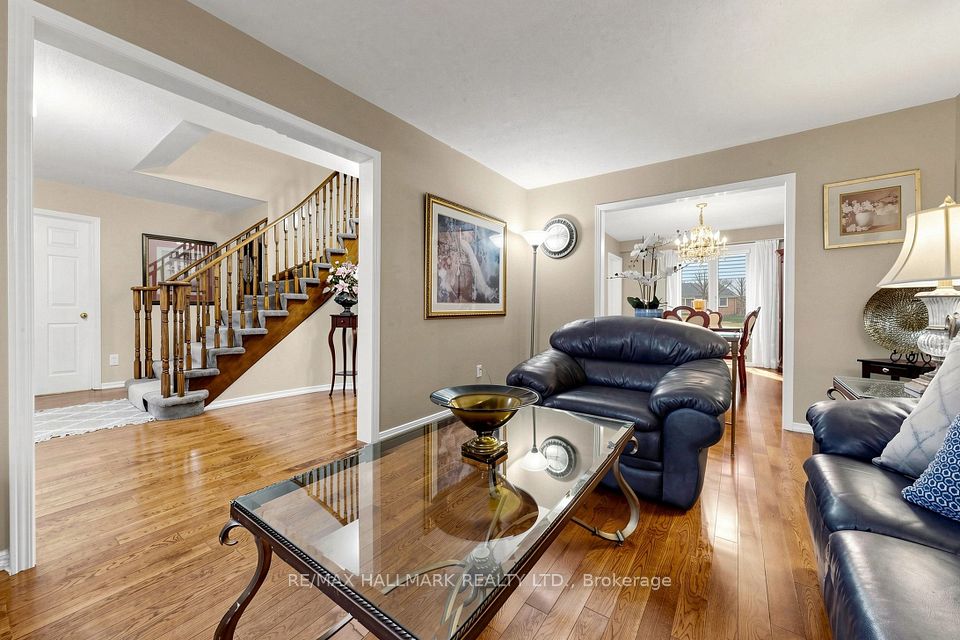 4478 Mayflower Drive, Mississauga, ON L5R 1S6 6