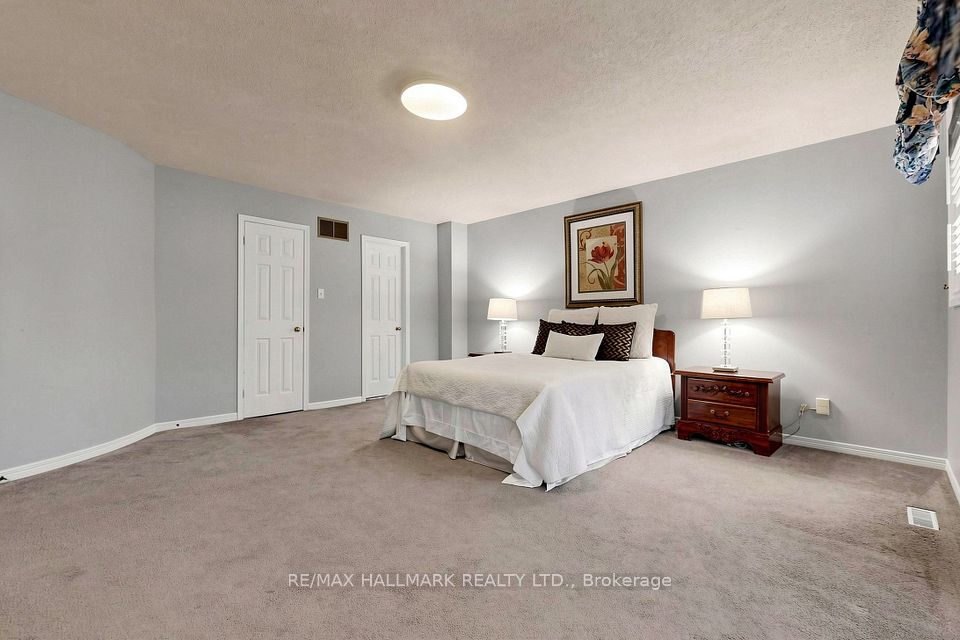 4478 Mayflower Drive, Mississauga, ON L5R 1S6 22