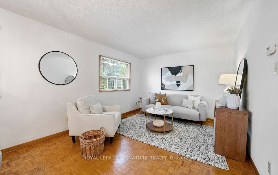 129 Cavell Avenue, Toronto, ON M8V 1P5 5