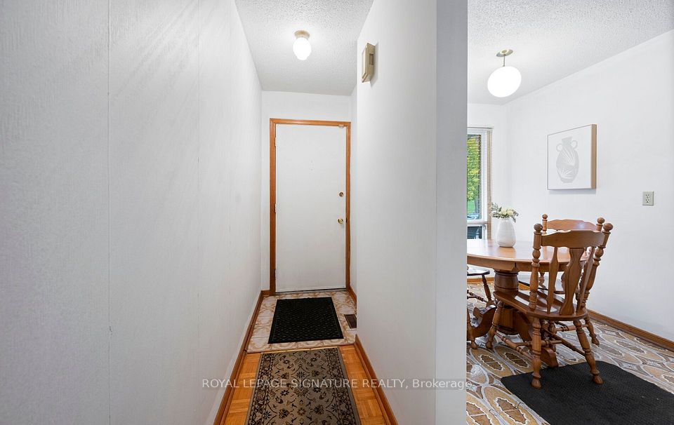 129 Cavell Avenue, Toronto, ON M8V 1P5 3