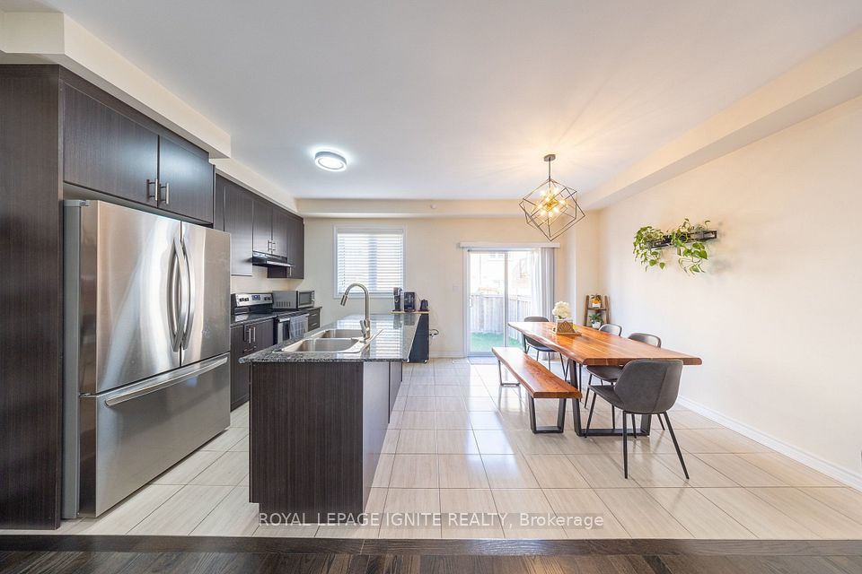 21 Sail Road, Brampton, ON L7A 4W7 11