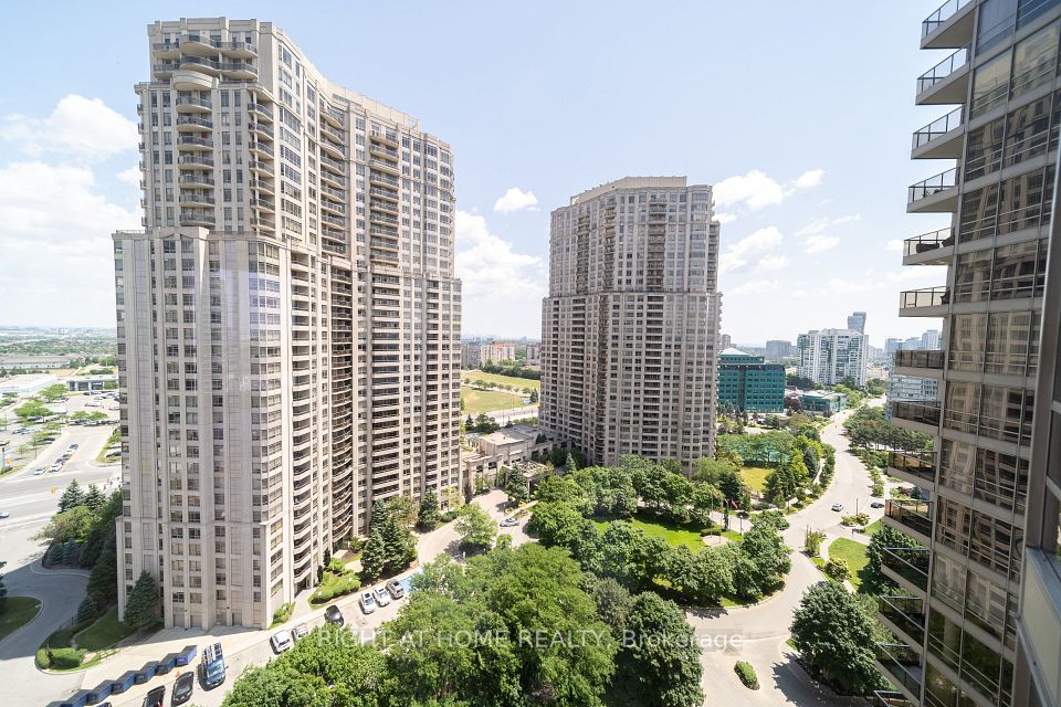 45 Kingsbridge Garden Circle 1910, Mississauga, ON L5R 3K4 22