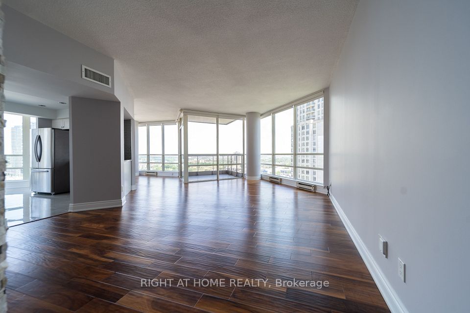45 Kingsbridge Garden Circle 1910, Mississauga, ON L5R 3K4 3