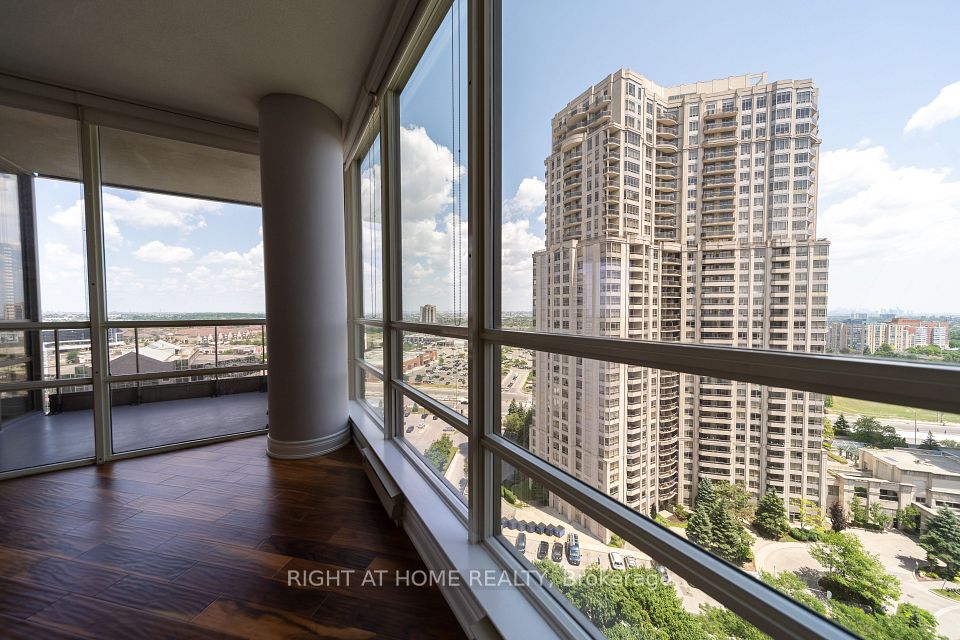 45 Kingsbridge Garden Circle 1910, Mississauga, ON L5R 3K4 23