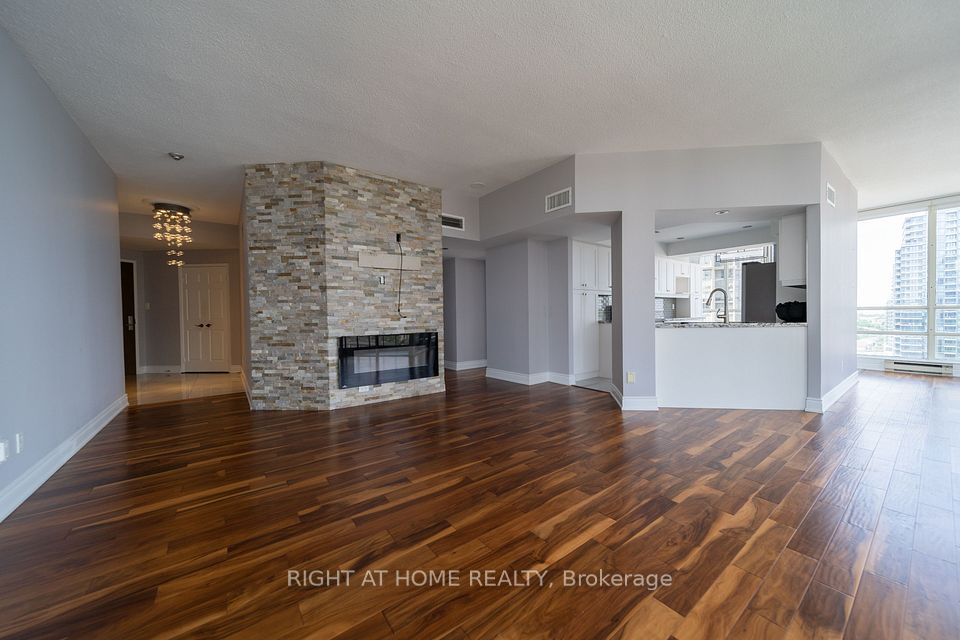 Condo Apartment at 45 Kingsbridge Garden Circle 1910, Mississauga, ON L5R 3K4
