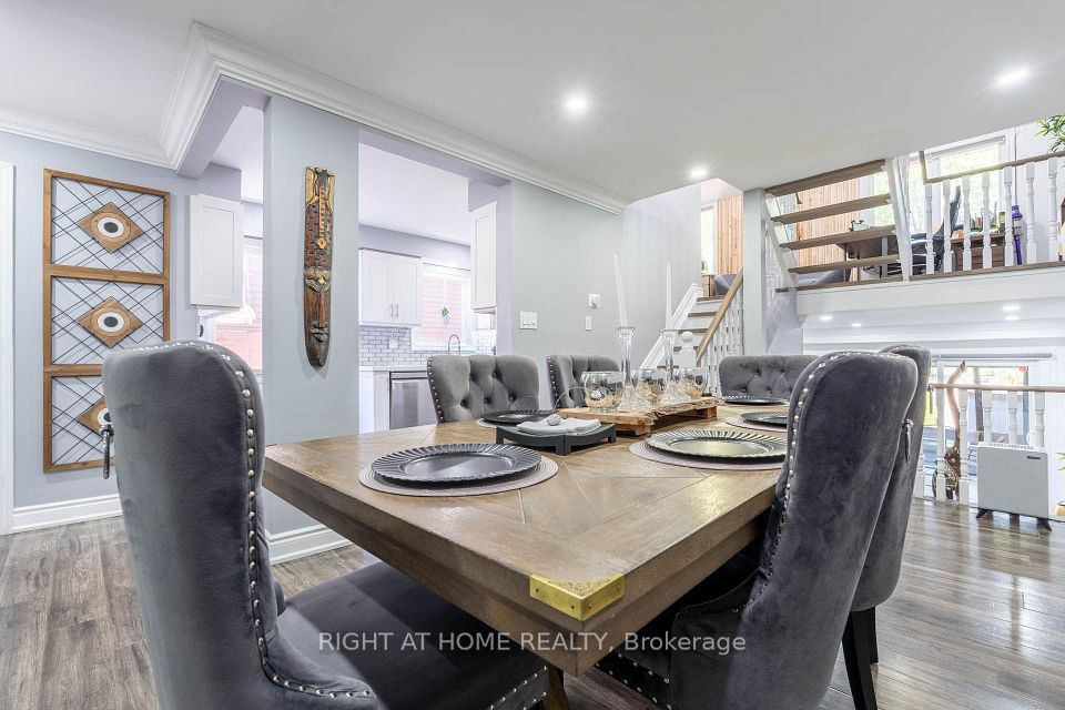 36 Burton Road S, Brampton, ON L6X 1M7 17