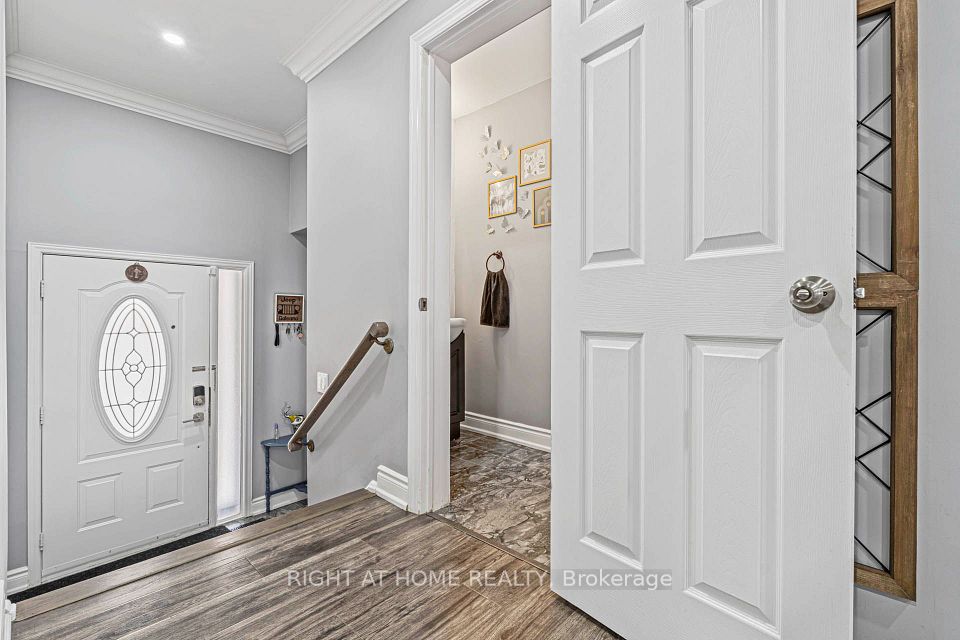 36 Burton Road S, Brampton, ON L6X 1M7 10