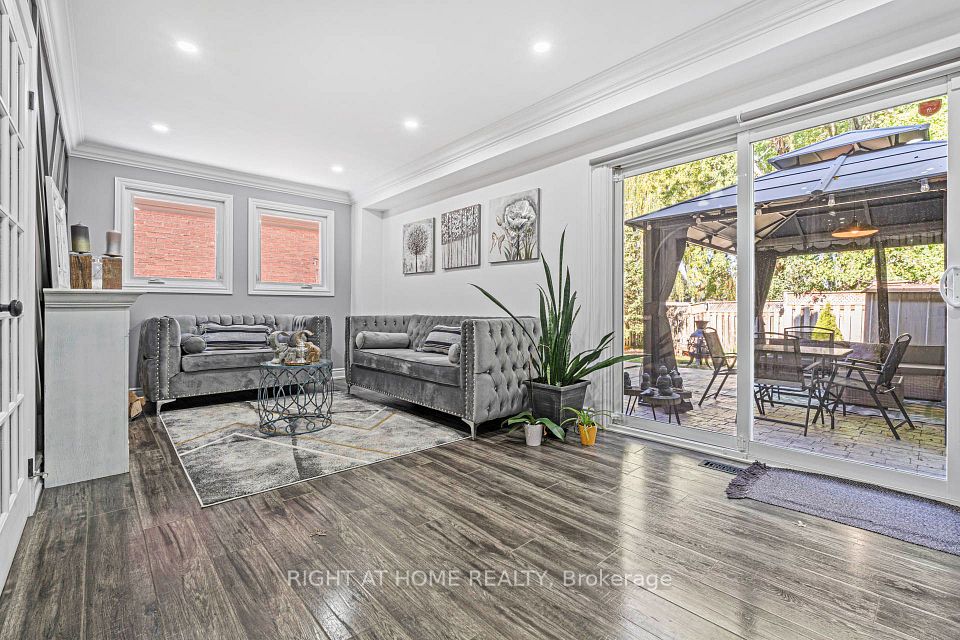 36 Burton Road S, Brampton, ON L6X 1M7 19