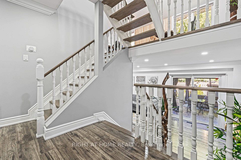 36 Burton Road S, Brampton, ON L6X 1M7 18
