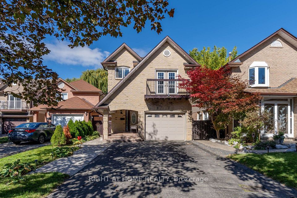 36 Burton Road S, Brampton, ON L6X 1M7 2