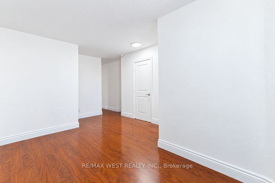 203 Islington Avenue, Toronto, ON M8V 3B8 10