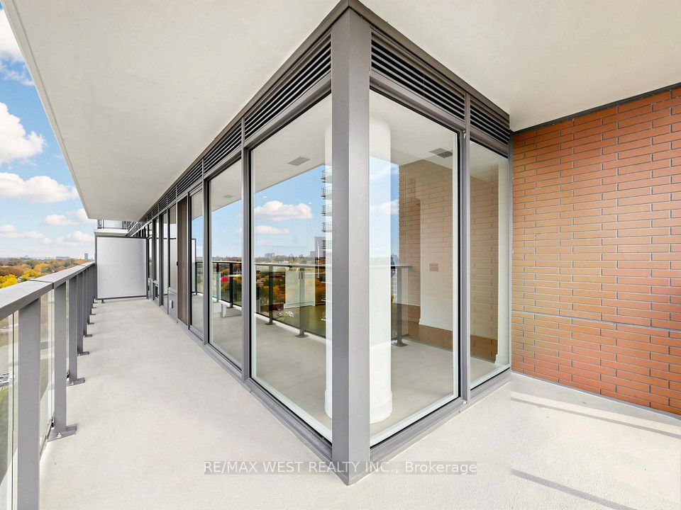 4010 Eglinton Avenue W 1115, Toronto, ON M9A 0G5 8