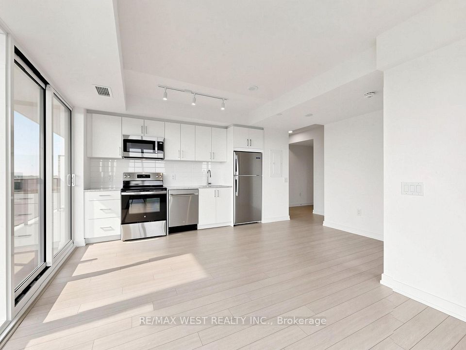 4010 Eglinton Avenue W 1115, Toronto, ON M9A 0G5 3