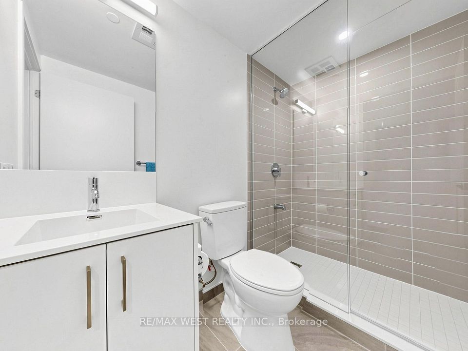 4010 Eglinton Avenue W 1115, Toronto, ON M9A 0G5 13
