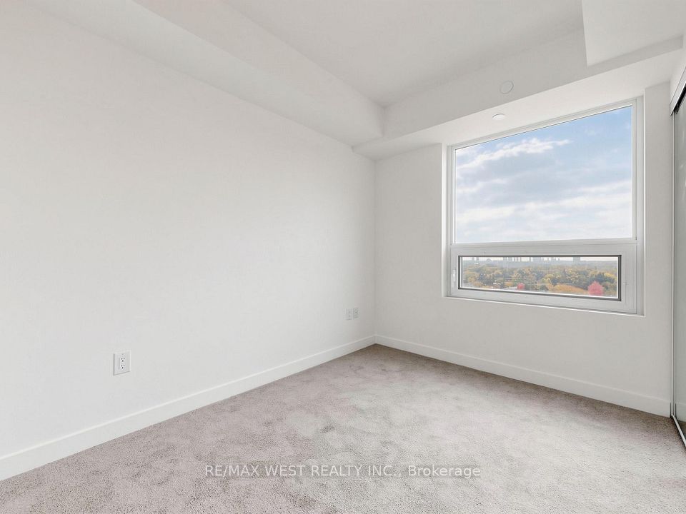 4010 Eglinton Avenue W 1115, Toronto, ON M9A 0G5 10