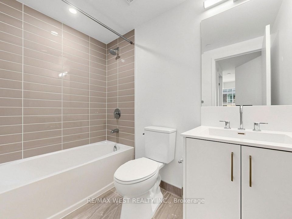 4010 Eglinton Avenue W 1115, Toronto, ON M9A 0G5 18
