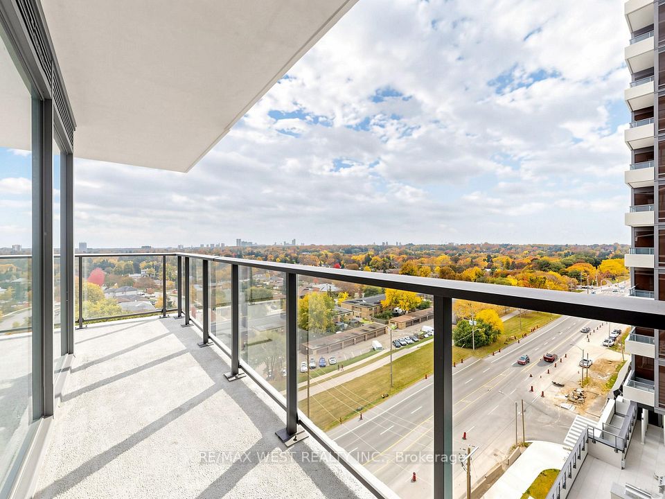 4010 Eglinton Avenue W 1115, Toronto, ON M9A 0G5 9