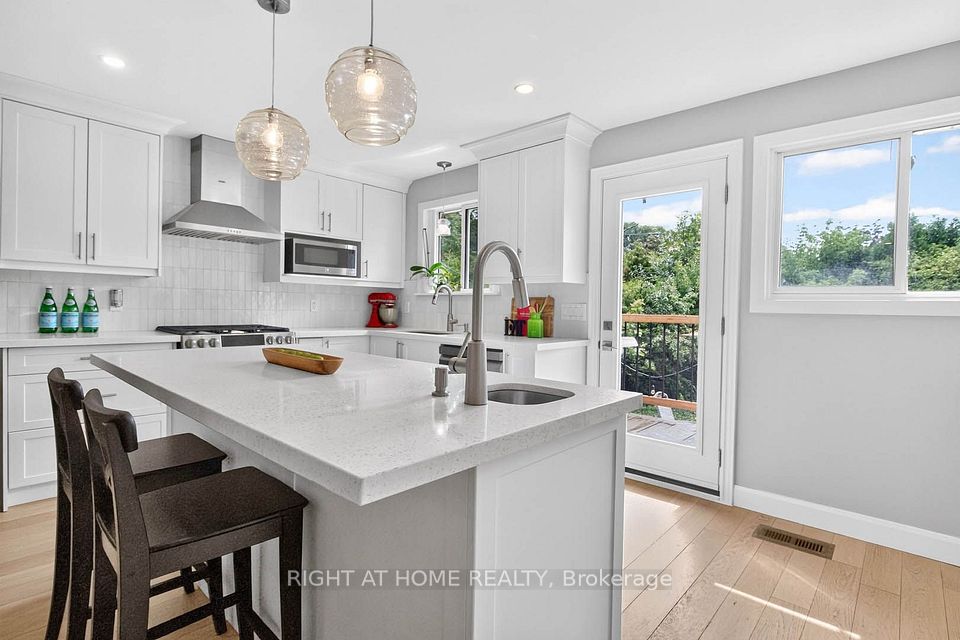 516 Kenmarr Crescent, Burlington, ON L7L 4R7 13
