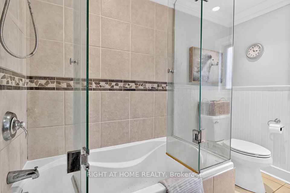 516 Kenmarr Crescent, Burlington, ON L7L 4R7 22
