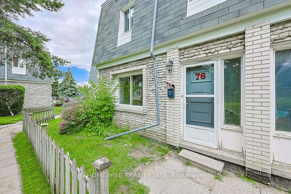 1350 Winding Trail 72, Mississauga, ON L4Y 2T8 2