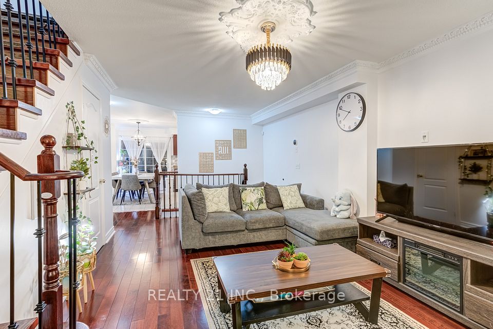 17 Rock Haven Lane, Brampton, ON L6X 0H2 8