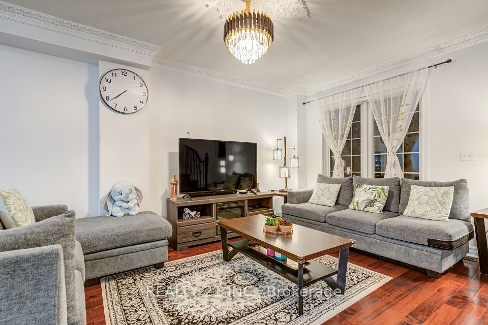17 Rock Haven Lane, Brampton, ON L6X 0H2 9