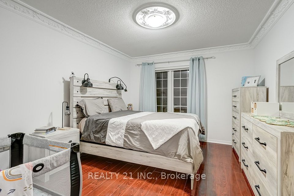 17 Rock Haven Lane, Brampton, ON L6X 0H2 20