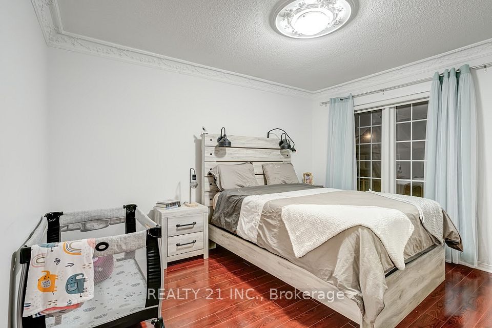 17 Rock Haven Lane, Brampton, ON L6X 0H2 21