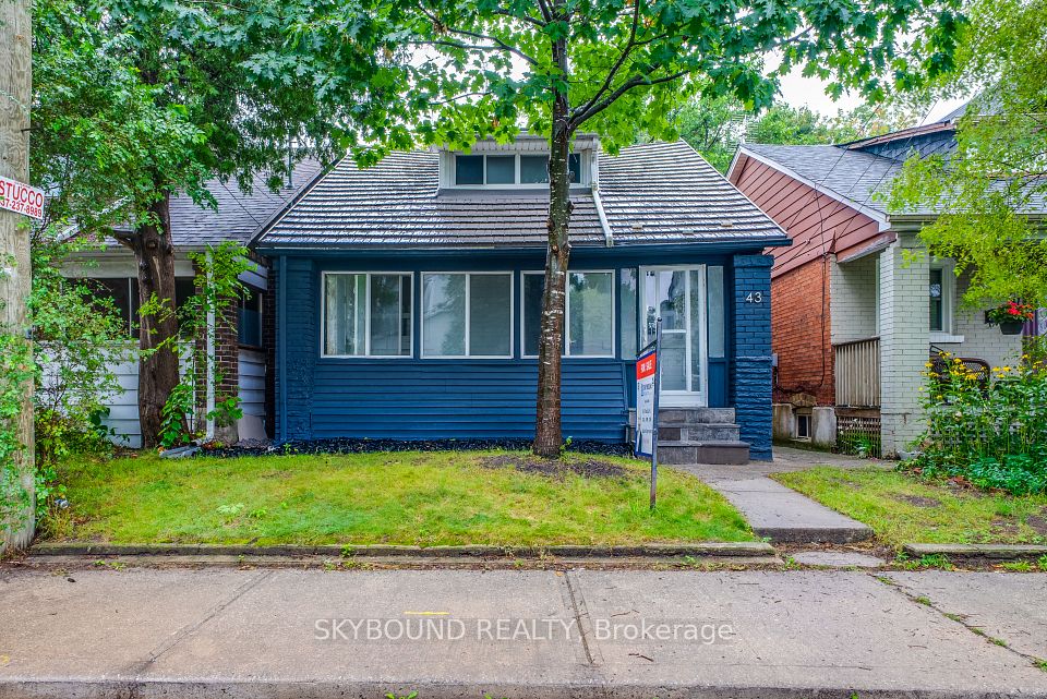 Detached at 43 Craydon Avenue, Toronto, ON M6M 2C8