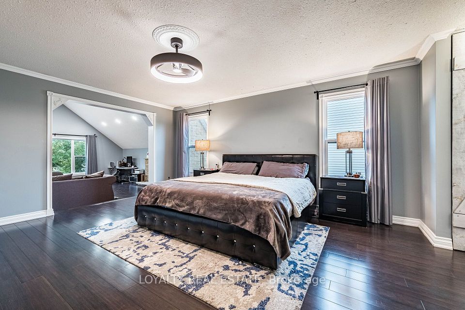 52 Newcastle Crescent, Brampton, ON L6S 3Y8 13